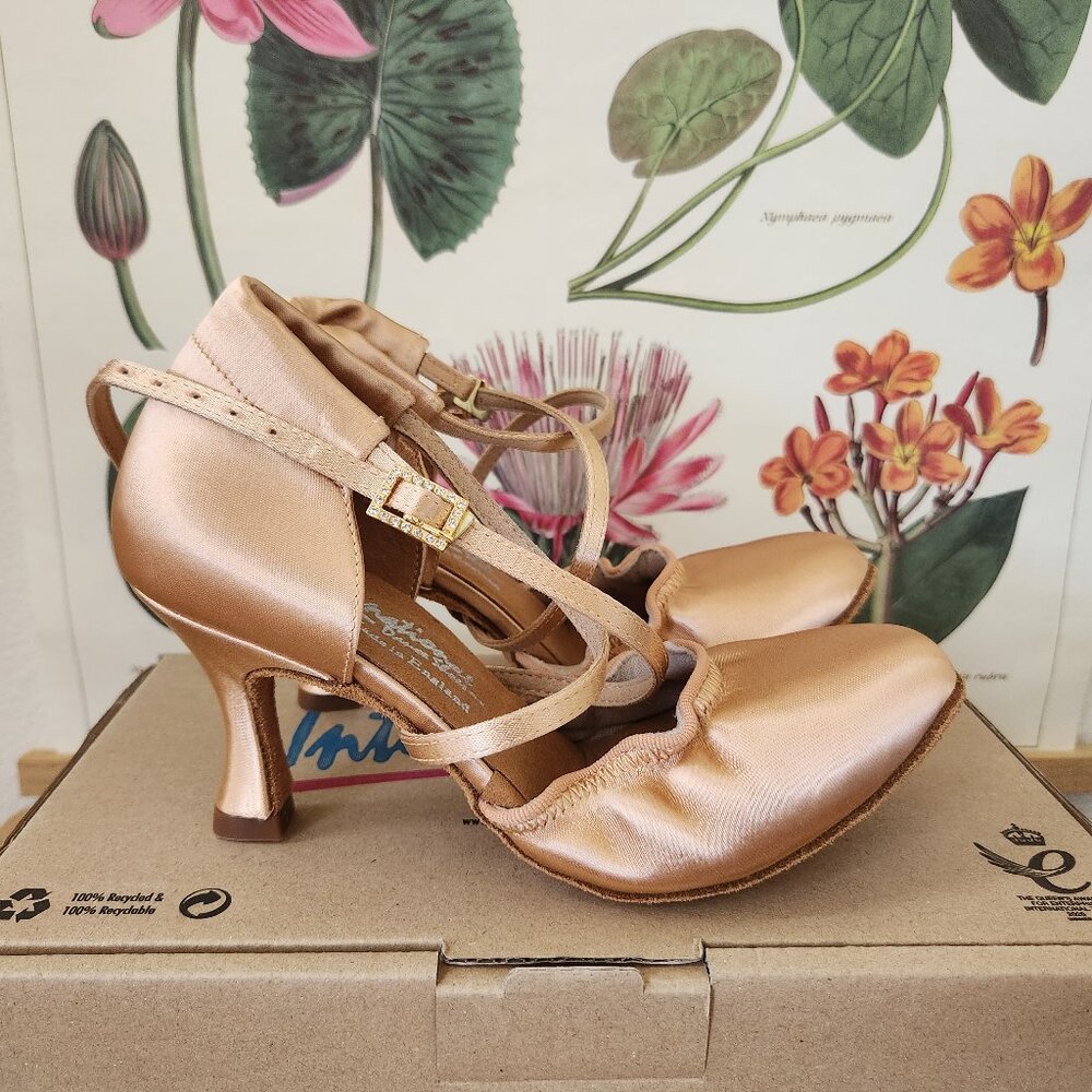 International Dance Shoes American Flex